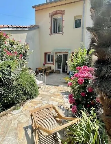 Port De Pornic. Vue Mer. Sea View. 4 Rooms. Pornic