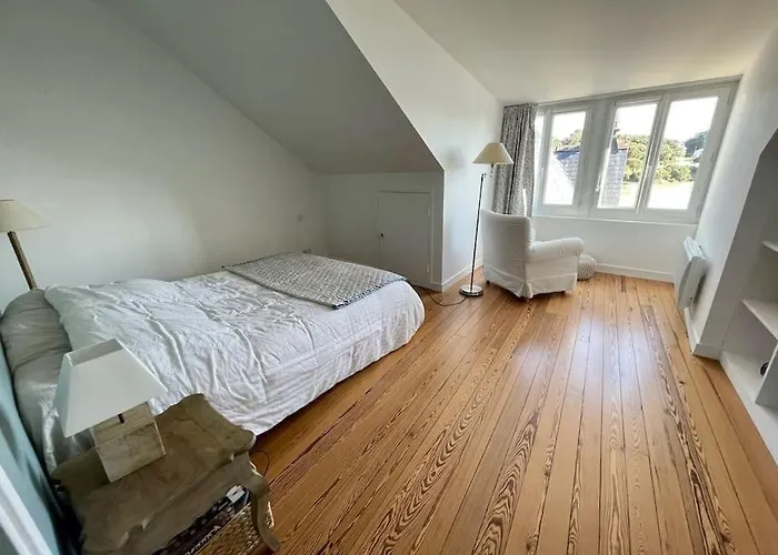 Port De Pornic. Vue Mer. Sea View. 4 Rooms. Villa Pornic