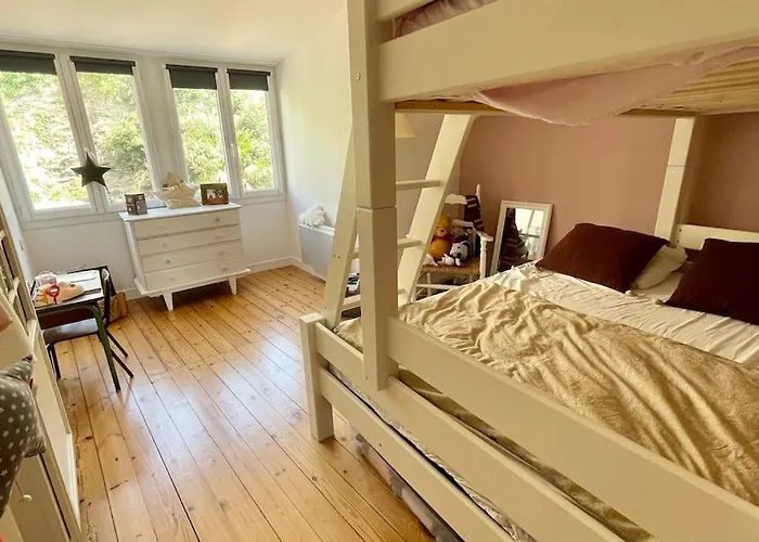 Villa Port De Pornic. Vue Mer. Sea View. 4 Rooms. *