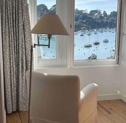 Villa Port De Pornic. Vue Mer. Sea View. 4 Rooms. *